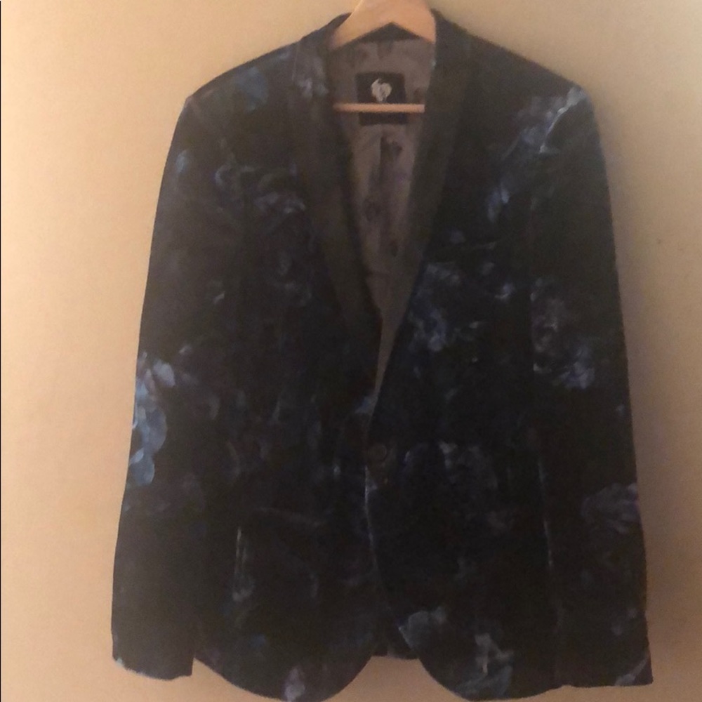 A men two piece suit